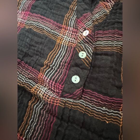 Cloth and Stone Top - Picture 2 of 5